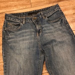 Women's boot legged jeans